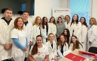 Komárňanskú nemocnicu navštívili študenti slovenského  gymnázia