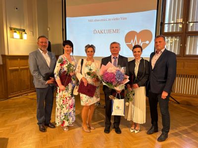 Primár komárňanskej nemocnice získal prestížne ocenenia Nitrianskeho samosprávneho kraja